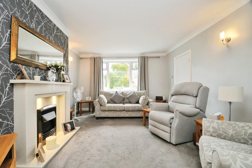 Elmfield, Baildon, Shipley photo 2