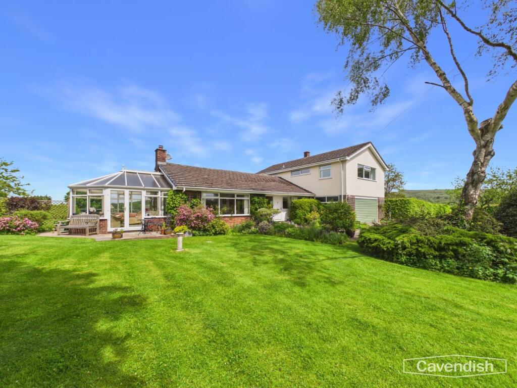 Main image of property: Llanarmon yn Ial, Mold