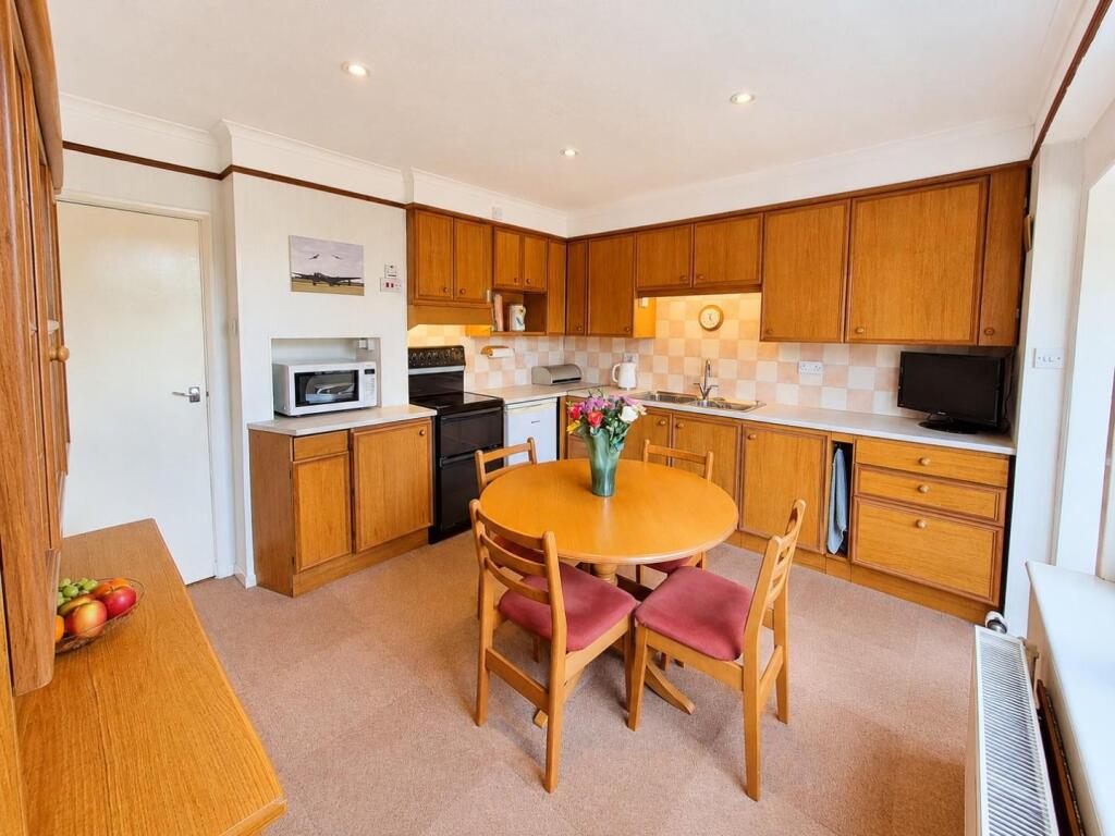 House in Earls Barton - More