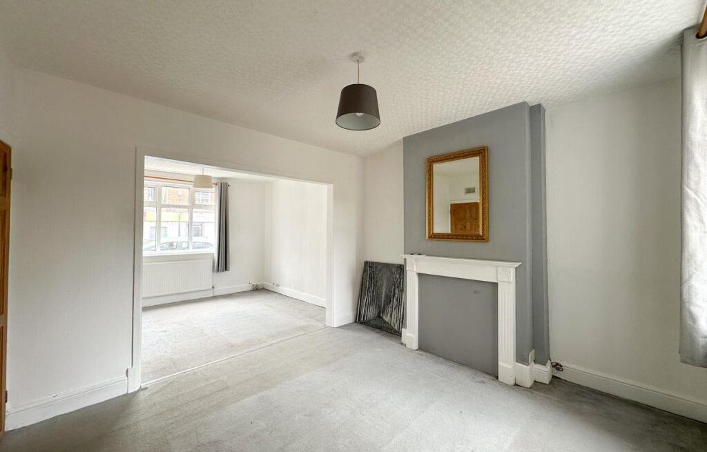House in Kettering, North Northamptonshire - View 3