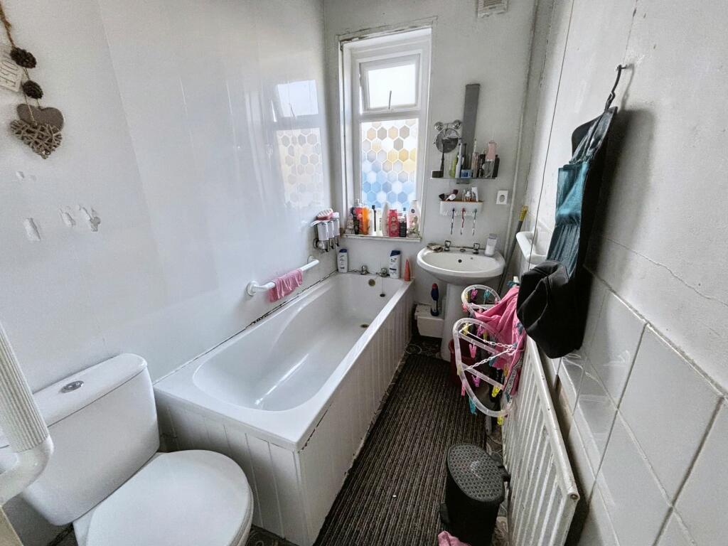 25 Collingwood Road photo 3