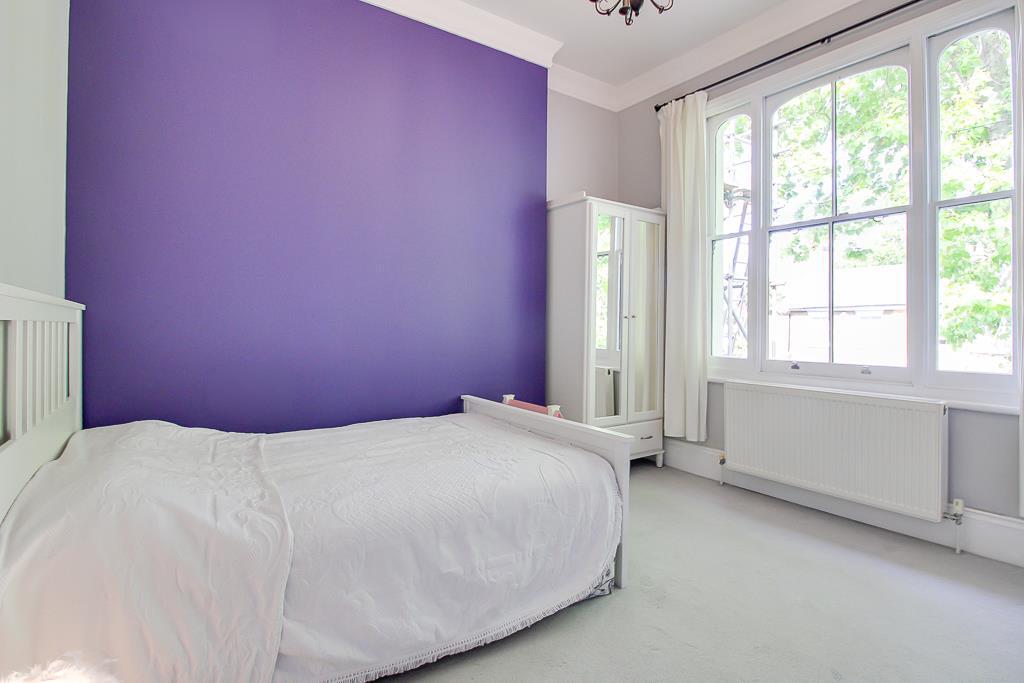 House in Southend-on-Sea - View 4
