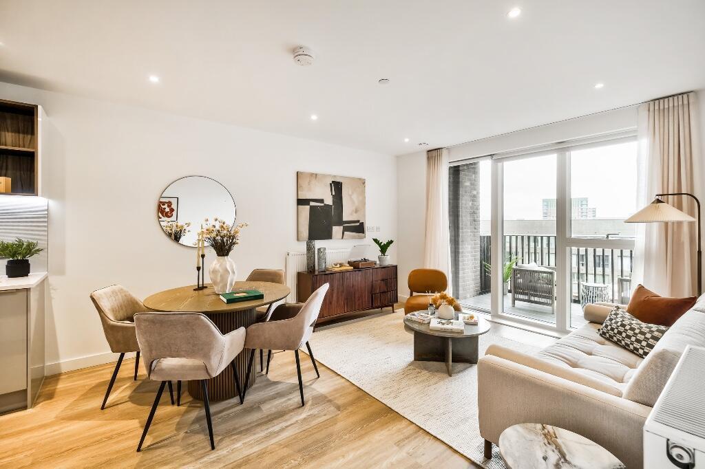 8-9 Upper Dock Walk, , London, 
E16 2GU photo 3