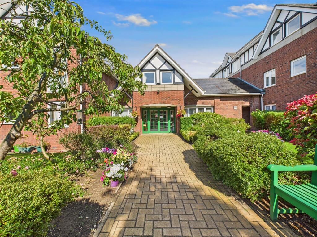 Main image of property: Barrow Lane, Hessle