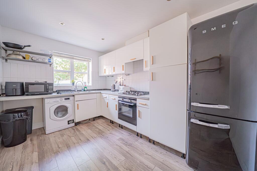 House in Solihull, Hockley Heath - View 2