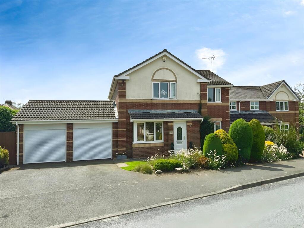 4-bed detached on Kingswell, Morpeth, £440,000