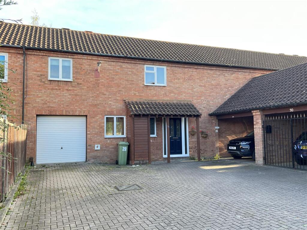 Main image of property: Bowyers Mews, Neath Hill, Milton Keynes