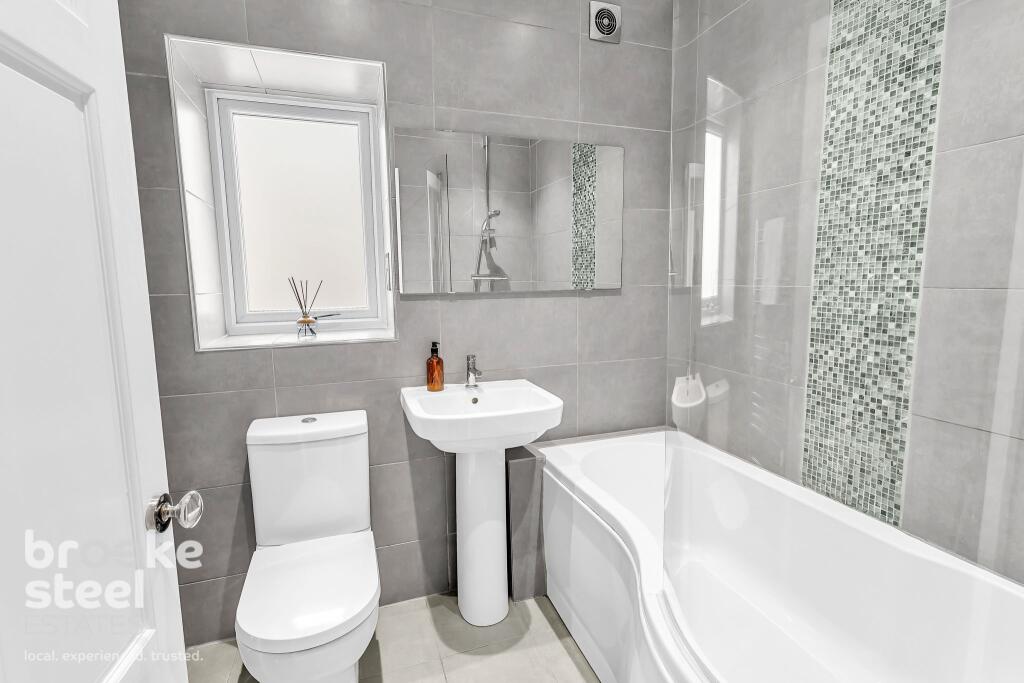 House in Rossendale, Chatterton - More