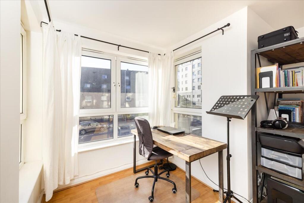 Apartment in Edinburgh, Fort, Leith Harbour & Newhaven - More
