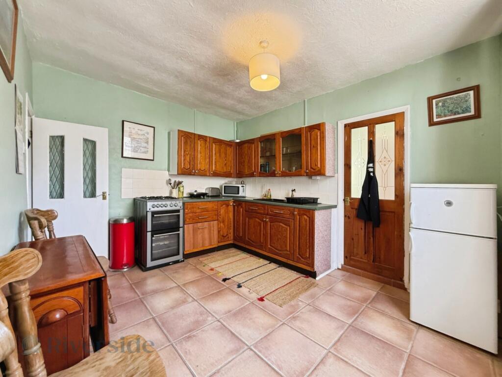 House in Hull - View 4