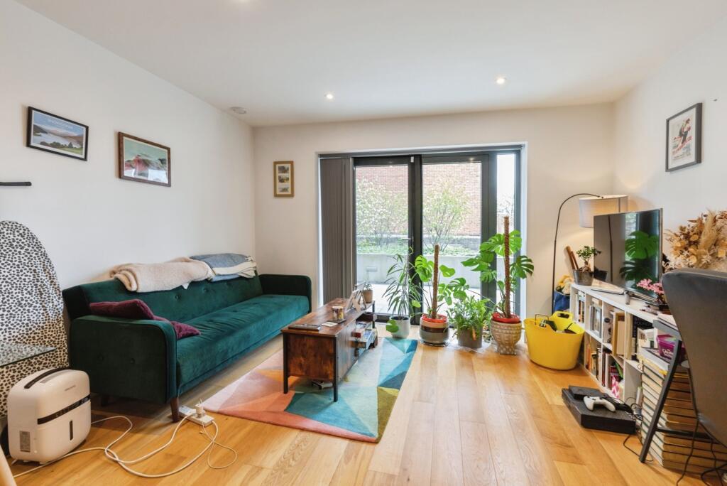 Apartment in Bristol, Wapping Wharf, Southville - View 3