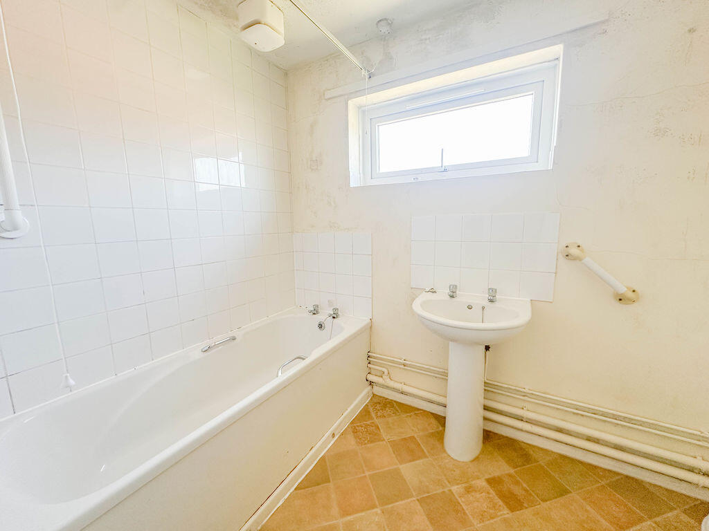 Apartment in Shepton Mallet, Somerset - More