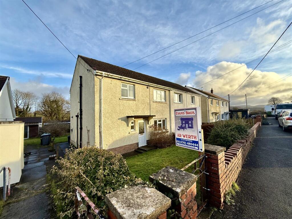 Main image of property: Llanwnnen, Lampeter