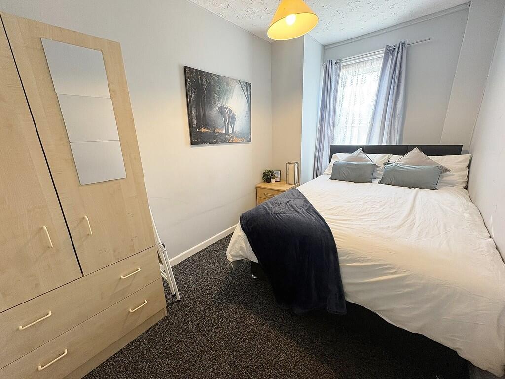 House in Southampton - View 2