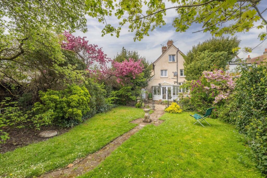 Main image of property: The Avenue, Datchet, SL3