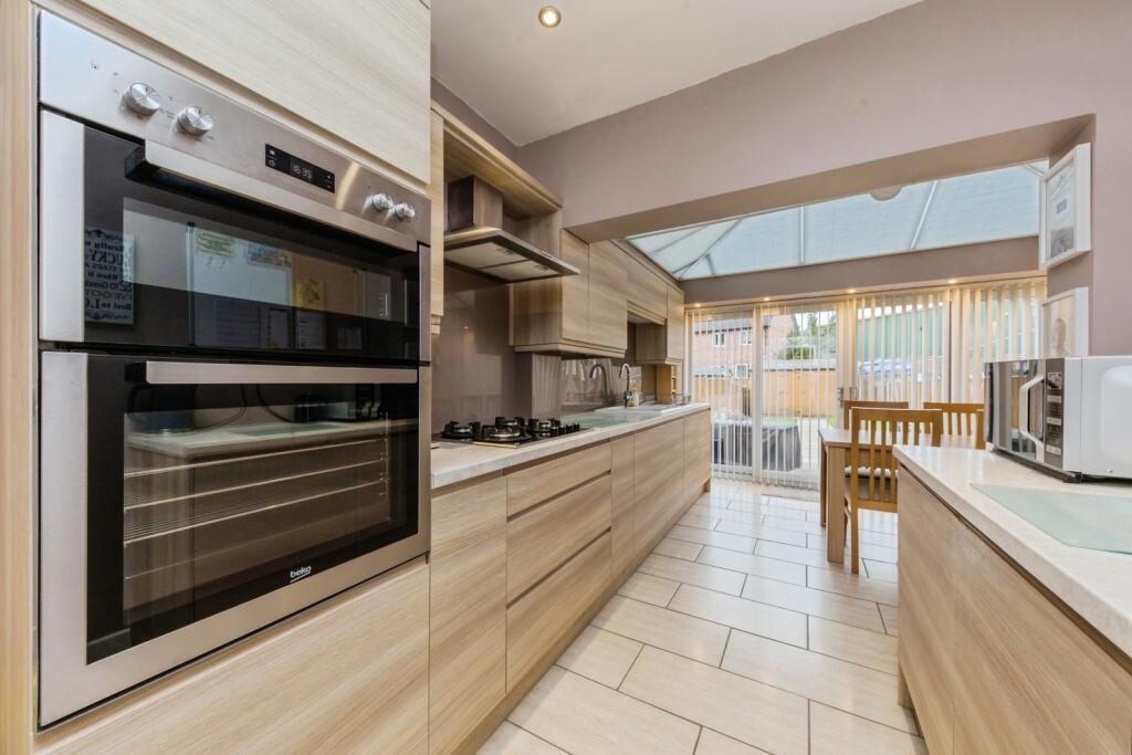House in Crewe, Cheshire East - View 2