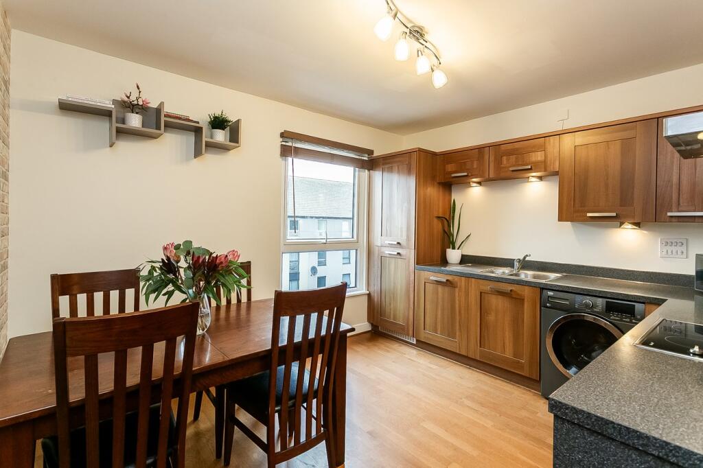 Ferry Gait Crescent, Silverknowes, Edinburgh, EH4 - View 5