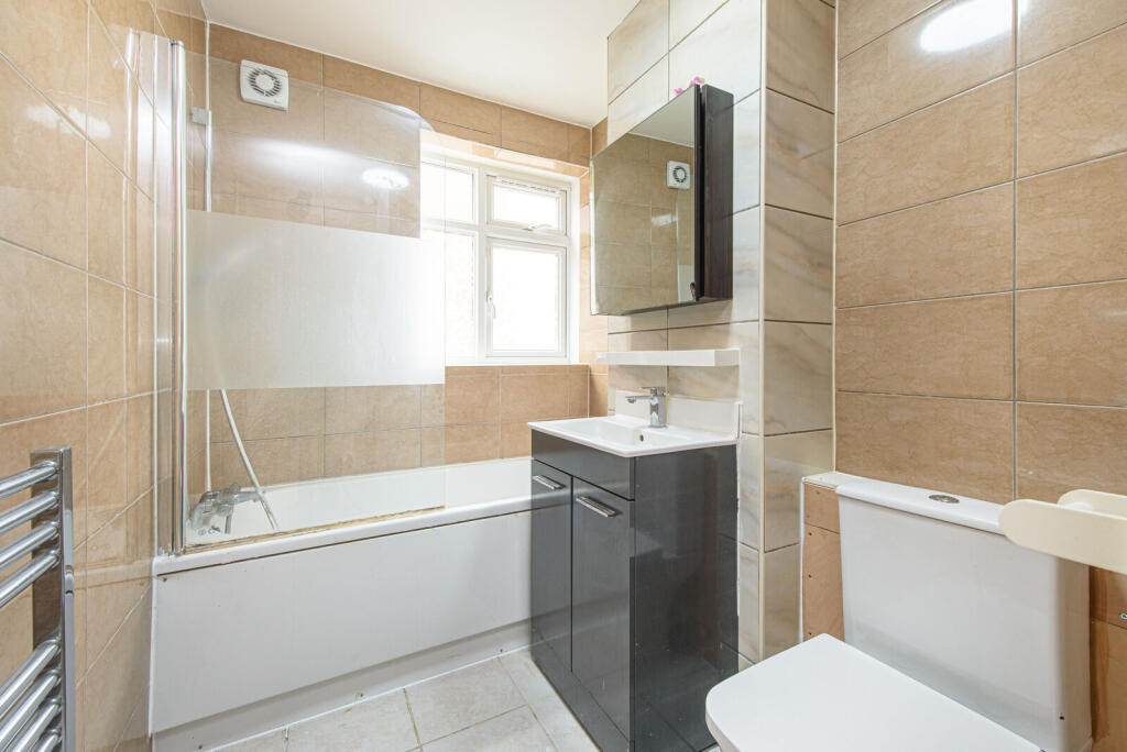 Apartment in London - More