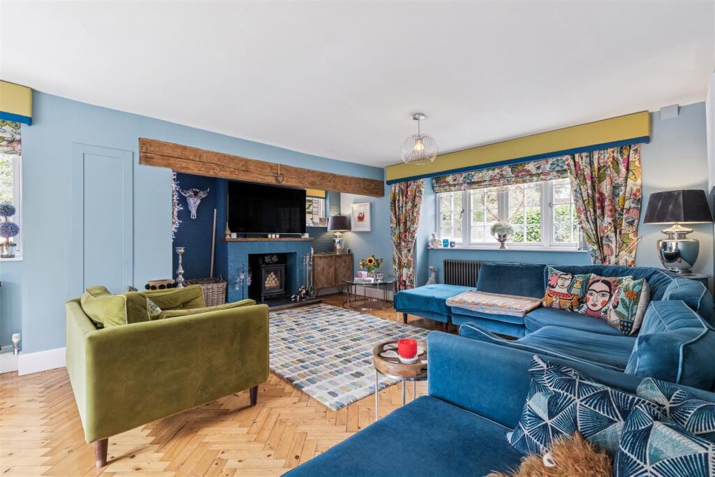 House in Letchworth, The Grange Estate, Jubilee Industrial Centre - View 4