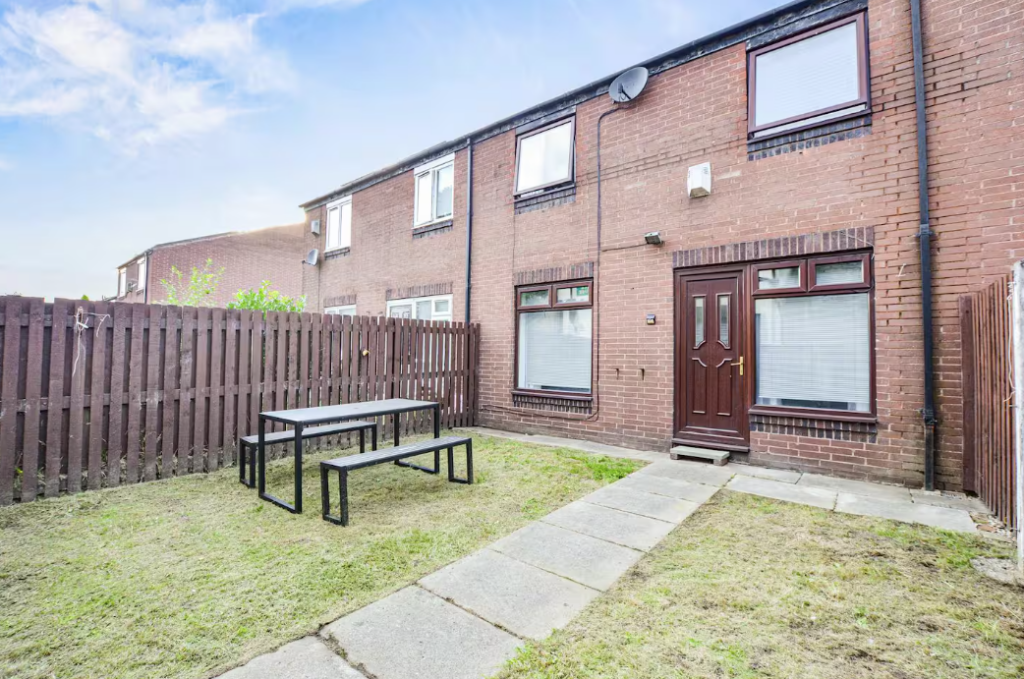 Main image of property: Ilkeston Walk, Moston