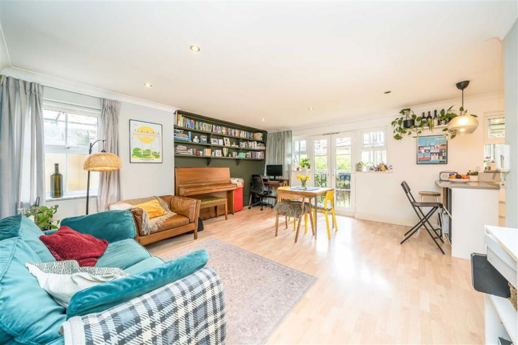 Main image of property: Belvedere Place, Brixton