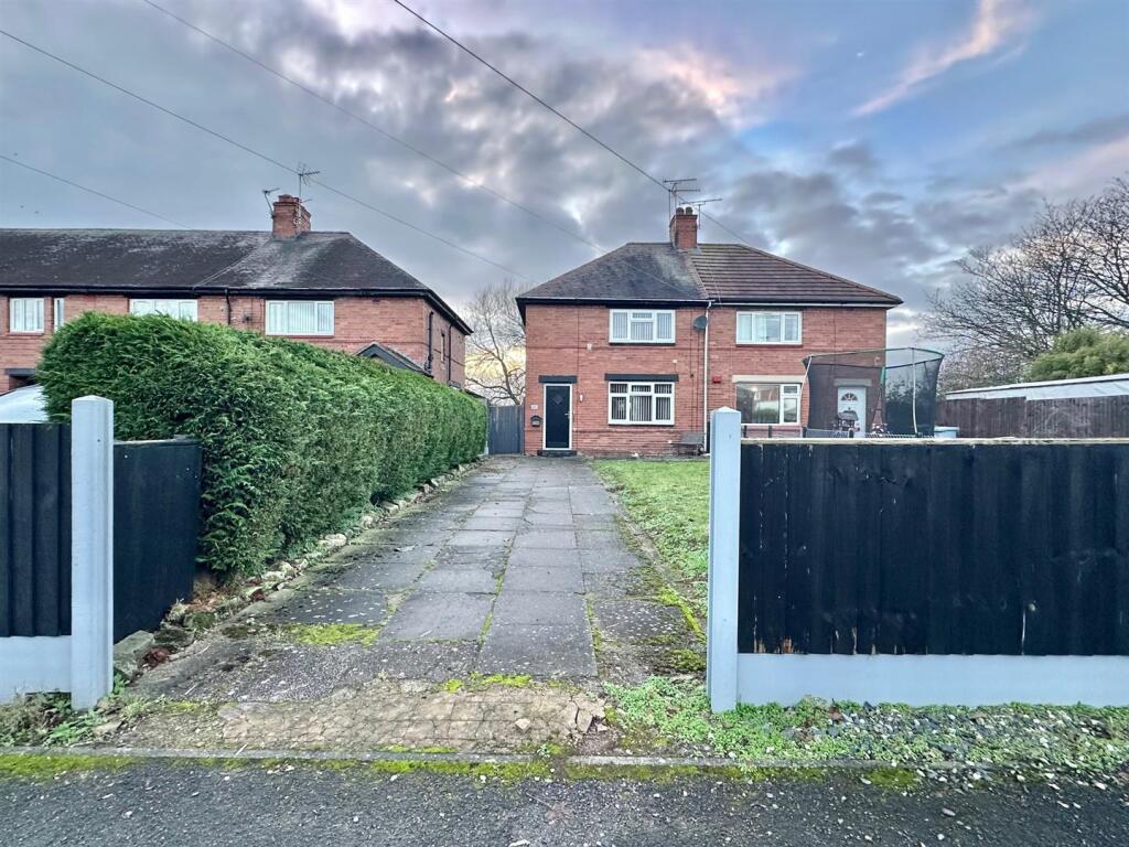 Main image of property: Manor Road North, Nantwich, Cheshire