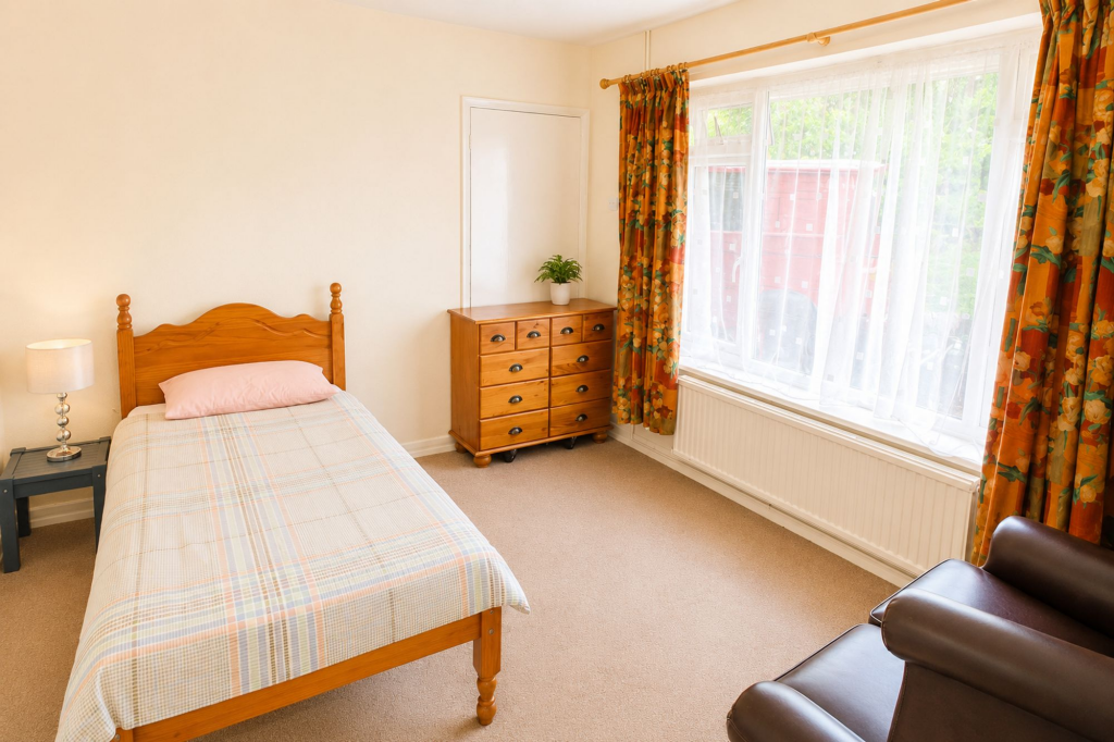 Apartment in Dacorum, Hertfordshire - View 5