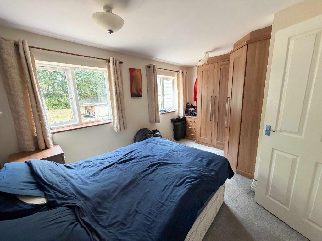 House in Solihull, Dickens Heath - More