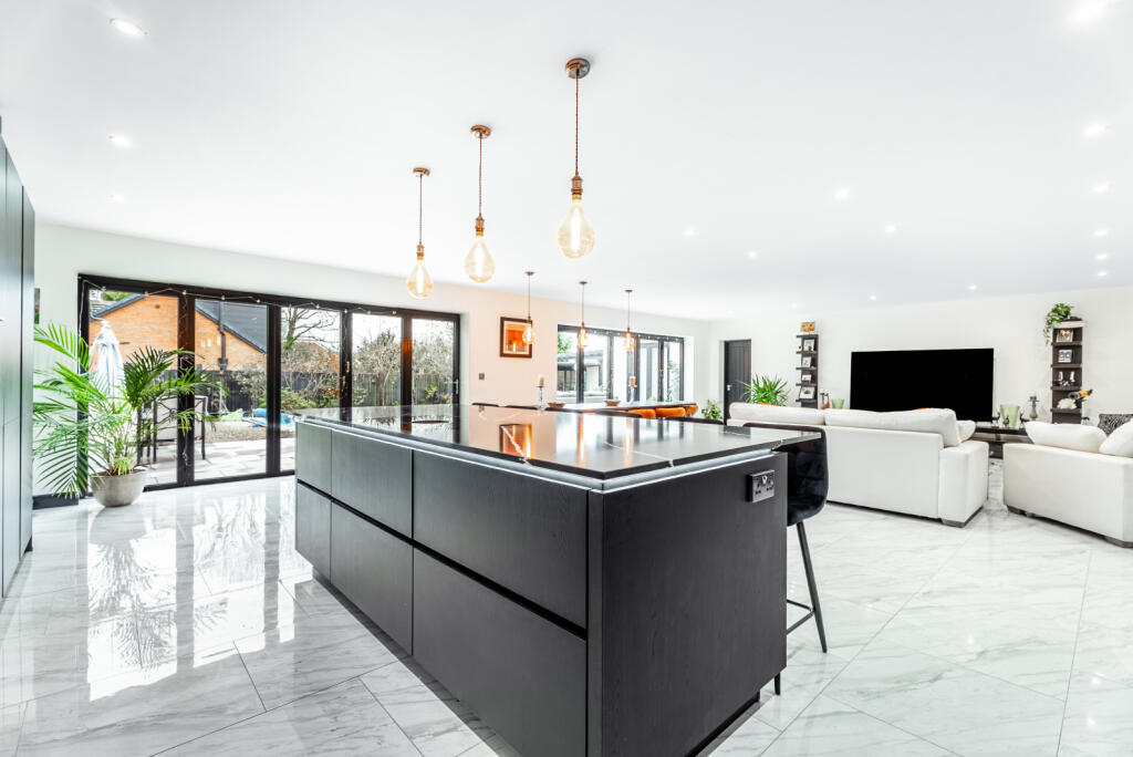 Additional image 6 of Oakwood Road, Bricket Wood, St. Albans, Hertfordshire, AL2