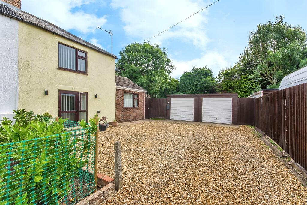 3-bed semi-detached on Marriots Gate, Lutton, SPALDING, £215,000