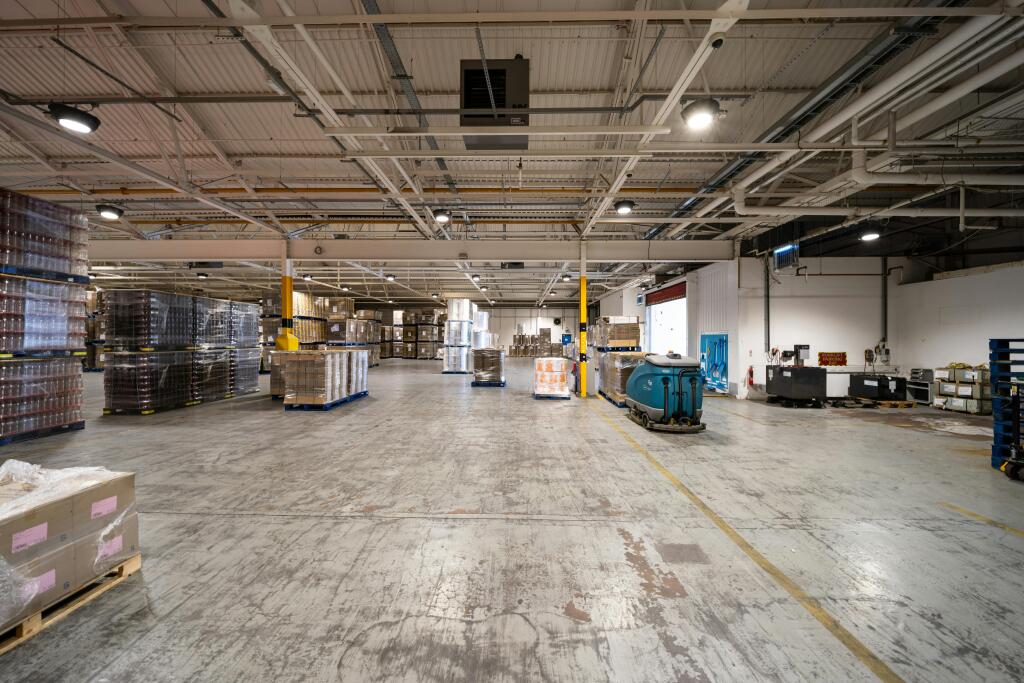 unit 8 Standard Industrial Estate 32.jpg
