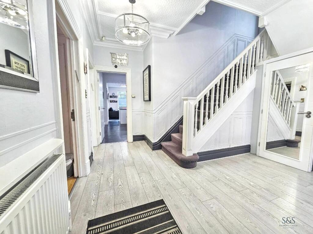 House in Salford, Greater Manchester - View 4