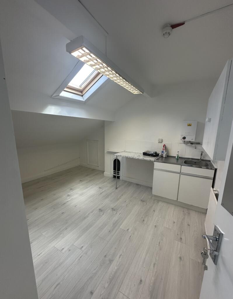 Additional image 8 of 203 Bingley Road BD18 4DH 