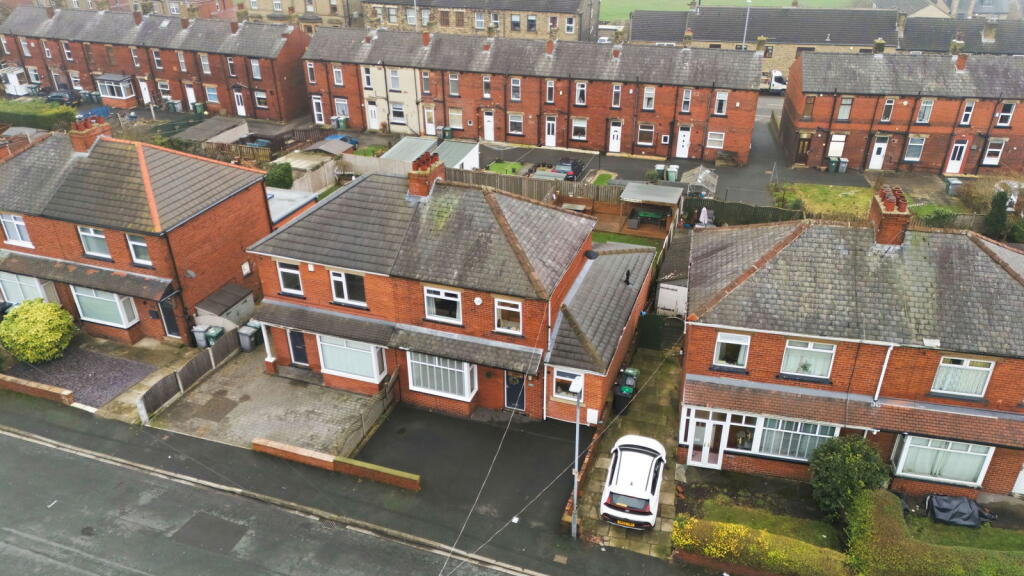 Coniston Road, Hanging Heaton, Dewsbury WF12 photo 4