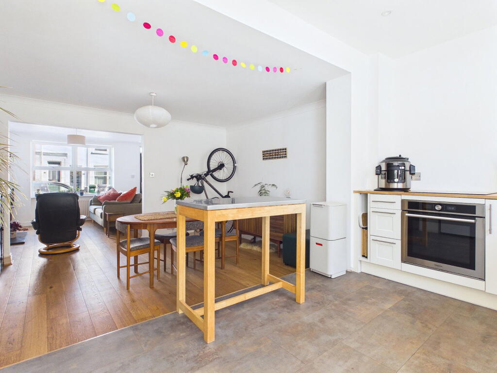 House in Hove, Brighton and Hove - View 6