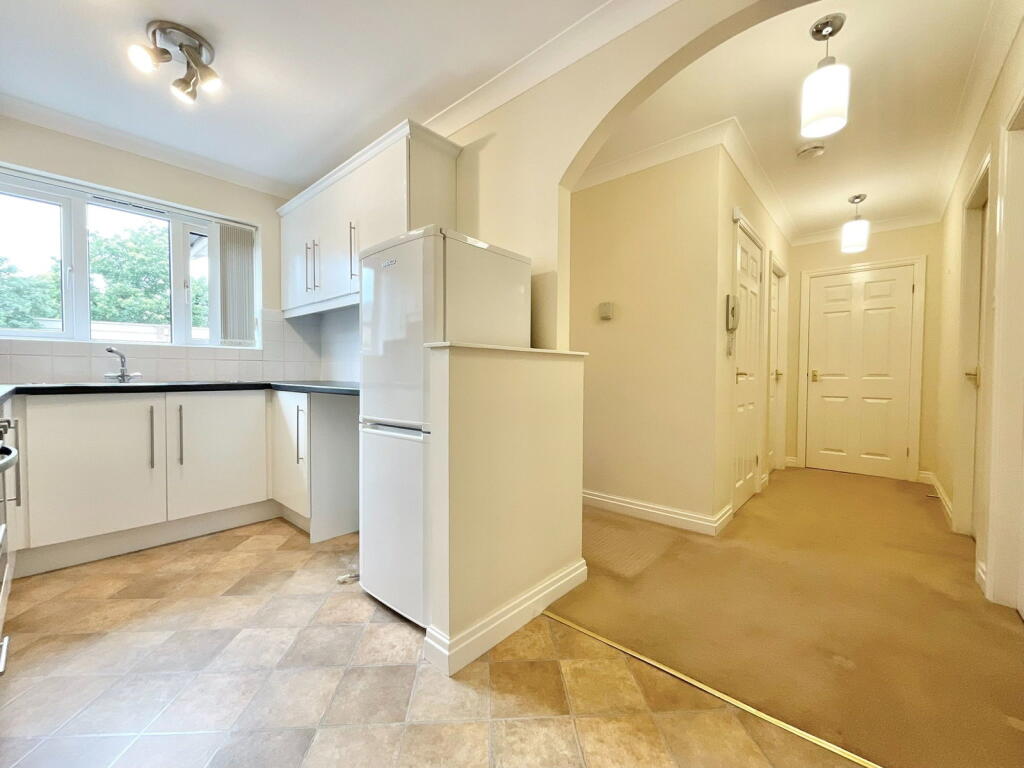 Apartment in Sefton, Liverpool City Region - More