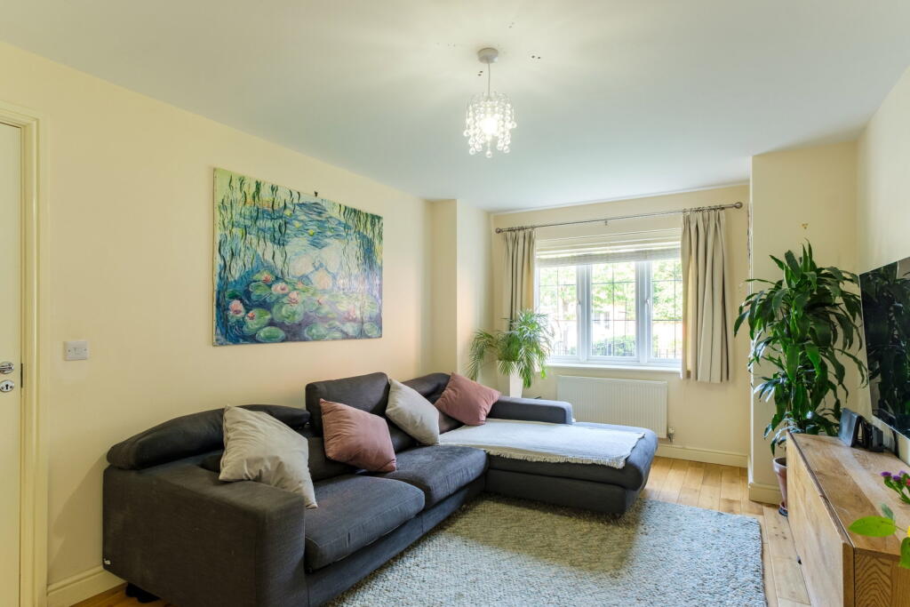 House in Leicester - More