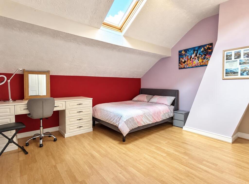 House in High Peak, Buxton - View 4