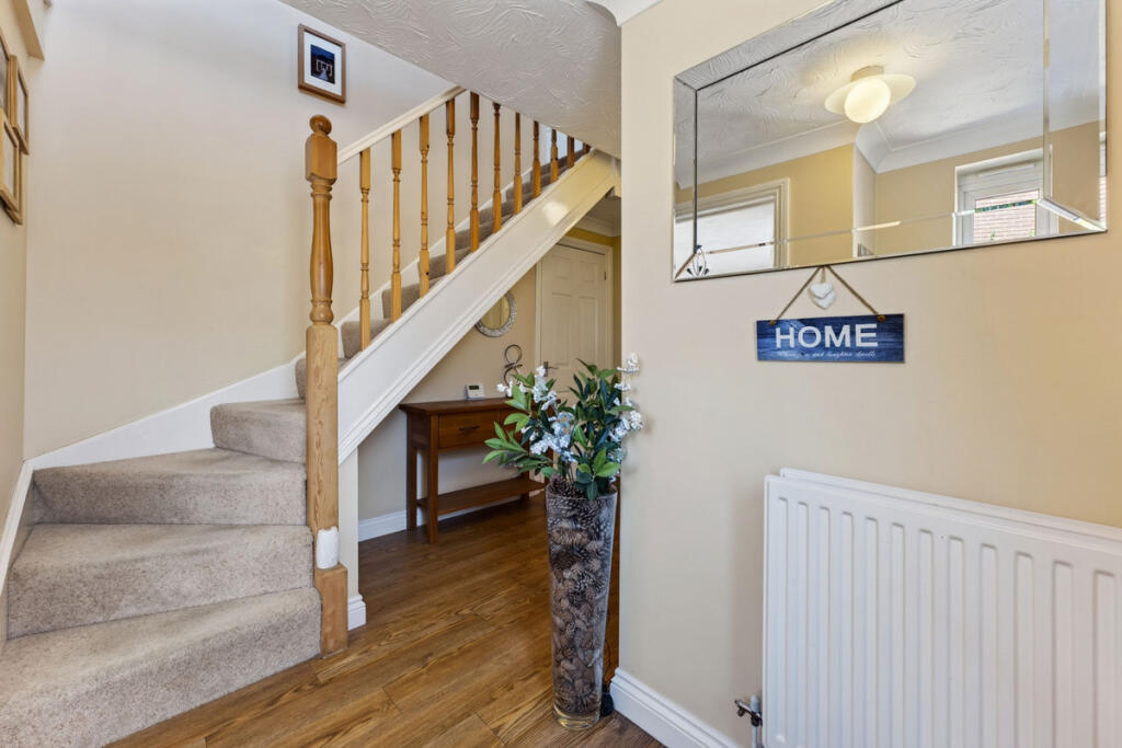 House in Burton Latimer - View 4