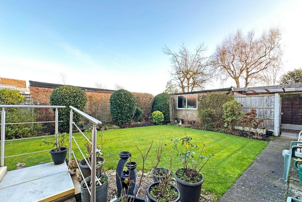 Cottrell Road, Hale Barns photo 4