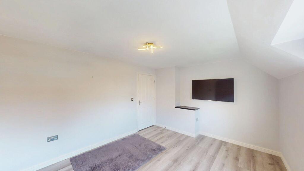 Apartment in Bolton, Westhoughton - View 3