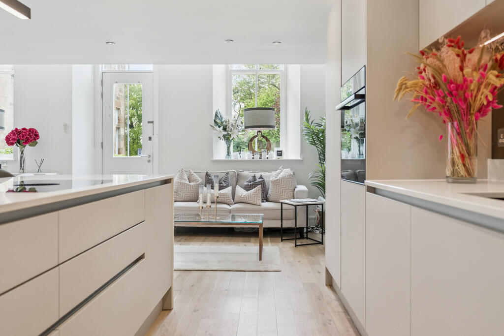 House in Bearsden, Mosshead, East Dunbartonshire - View 4