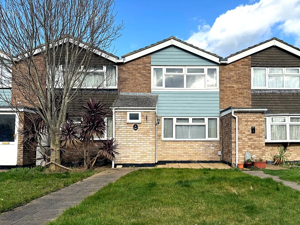 2-bed terraced on Broadsands Walk, Gosport, £250,000