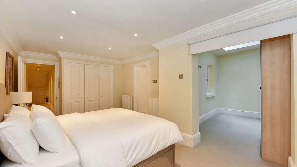 3 bedroom maisonette for rent