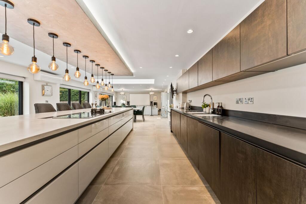 House in Alderley Edge, Cheshire East - More