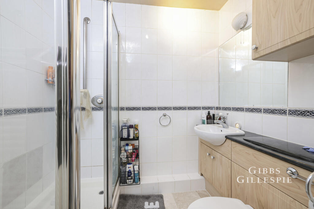 Apartment in Slough, Stoke Poges - View 5