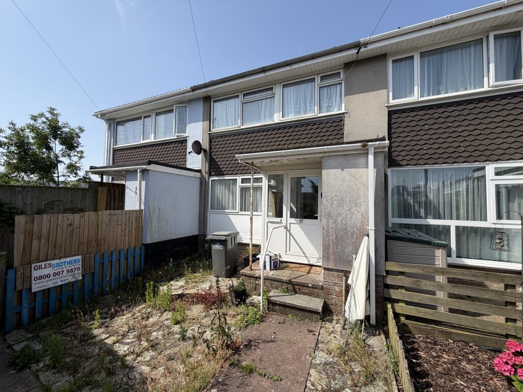 3-bed terraced on 27 Burton Villa Close, Brixham, Devon TQ5 9JB, £70,000