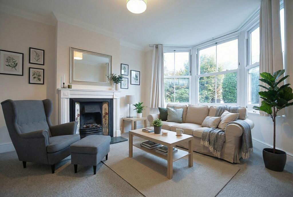 House in Wokingham - View 2
