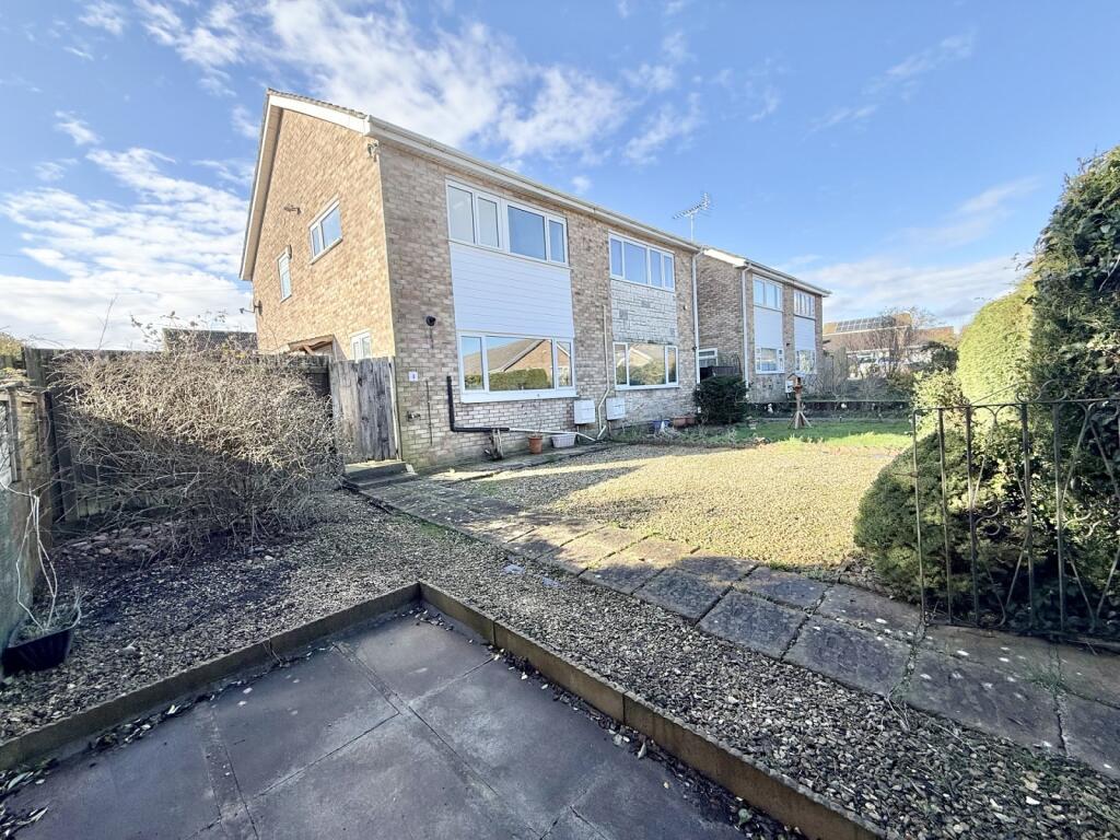 Main image of property: Angiddy Close, Caldicot, Mon. NP26 4PT