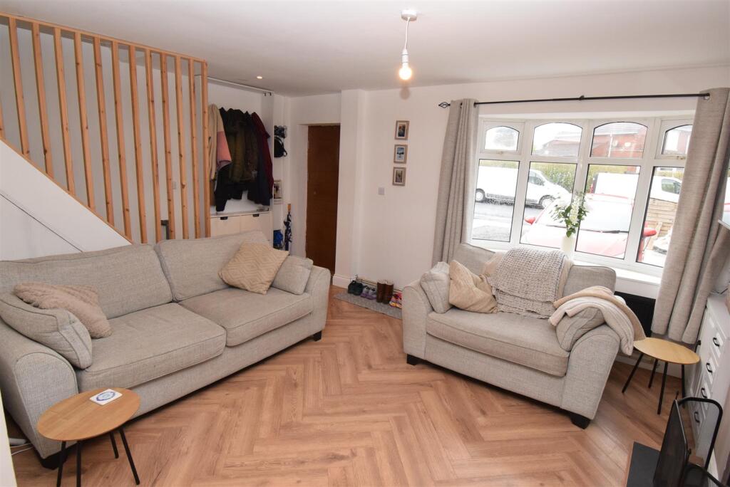 Poplar Avenue, Brownhills, Walsall photo 4